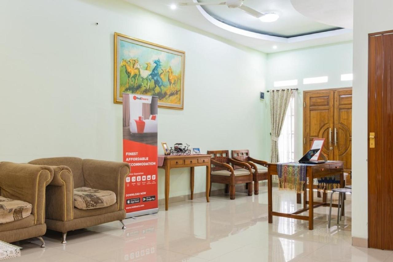 Reddoorz Syariah Near Grand Kota Bintang Hotel Bekasi Exterior photo